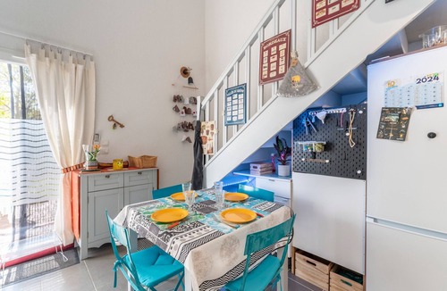 Aubignan Villa | Bastidon at the foot of Ventoux with shared swimming pools and Wi-Fi