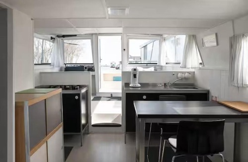 Saint-Usage Boat Rental | Bateau 8 Pers avec Terrasse Tout Confort