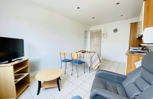 Forges-les-Bains Apartment | Baudelaire