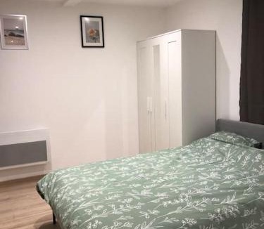 Montelimar Apartment | Beau studio meublé refait à neuf Montélimar centre