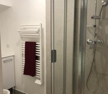 Montelimar Apartment | Beau studio meublé refait à neuf Montélimar centre