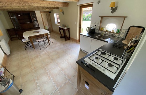 Beaurepaire-en-Bresse Villa | Beaurepaire Castle Farm