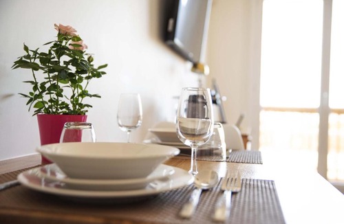 Le Kremlin-Bicetre Apartment | Beausoleil Metro Paris Sud
