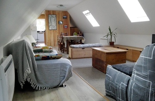 Borderes-Louron Apartment | Beautiful 100m2 apartment with garden and terraces in a Bigourdan farmhouse