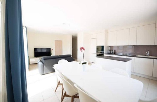 Vigneux-sur-Seine Apartment | Beautiful 3 bedroom apartment 20 min from Paris