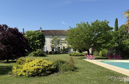 Saint-Palais-du-Ne House | Beautiful Charente residence - heated swimming pool