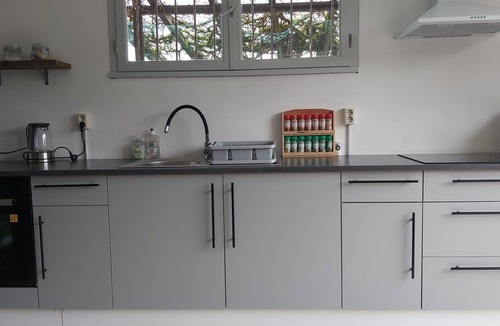 Montigny-en-Morvan Apartment | Beautiful cottage in a quiet wooded area