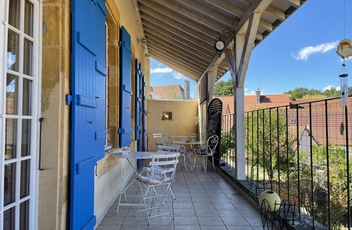 Pierrefitte-sur-Loire Cottage | Beautiful 18th-century Bourbonnais house in a charming village with garden
