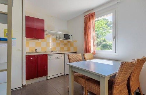 Aubignan House | Beautiful holiday home near vineyards