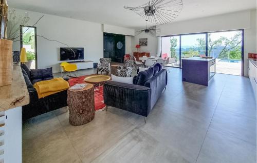 Mercuer House | Beautiful Home In Mercuer
