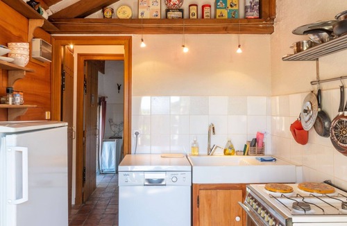 Chiddes House | Beautiful private villa for 4 guests with WIFI, TV, terrace and pets allowed
