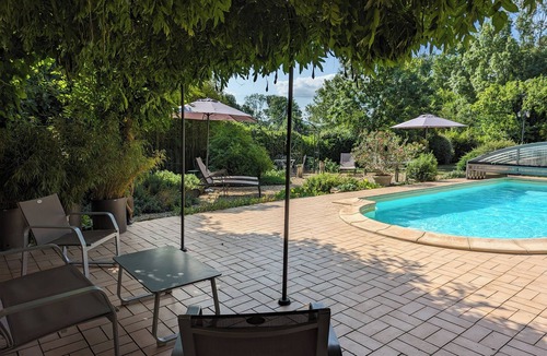 Membrey House | Beautiful stone house "country chic", private heated pool, play area