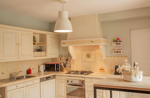 La Roque-sur-Pernes Villa | Beautiful villa with pool close to Mont-Ventoux