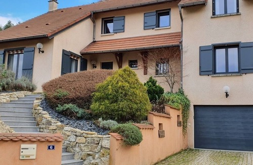 Salins-les-Bains Villa | Beautiful Villa on the heights of Salins les Bains