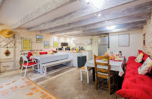 Messey-sur-Grosne House | Bed and Bourgogne