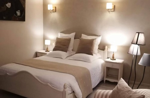 Vogue House | Bed and Breakfast Camélia, Le Mas de Molines