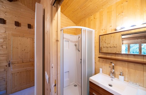 Montcel Bed & Breakfast | Bed and Breakfast 'Chambre Familiale' with Wi-Fi