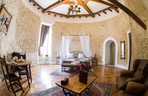 Belleau Bed & Breakfast | Bed and Breakfast Le Château de Morey