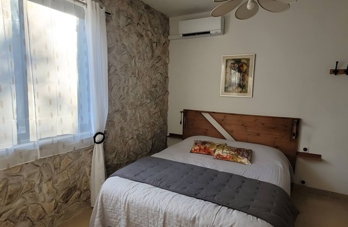 Brantes Bed & Breakfast | Bed & Breakfast “La Lisière” with Mountain View, Wi-Fi and Air Conditioning