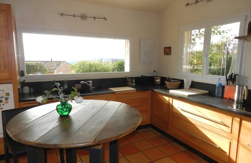 Bedoin House | Bédoin, village and tranquility 3 bedroom villa, garden, private pool