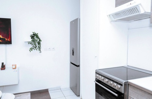 Athis-Mons Apartment | Bel appart proche Orly avec parking privé gratuit