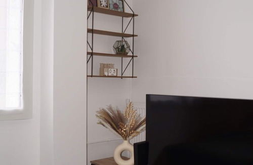 Quartier Centre Ville Apartment | Bel Appartement, 8min à Pied RER B, 20min de Paris