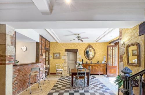 Reventin-Vaugris House | Belle chambre avec grand espace de vie - REVENTIN VAUGRIS