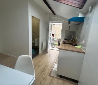 Quartier Centre Ville Apartment | Belle F2 centre ville Massy avec jardin
