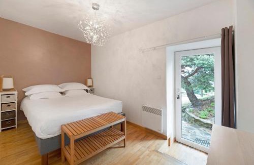 Hermitage-Tournonais-Herbasse-Pays de Saint-Felicien House | Bergerie au Domaine de Cabu