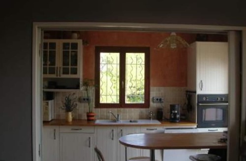 Mormoiron House | Big house in Provence. Huge garden with trees very near Mont Ventoux.