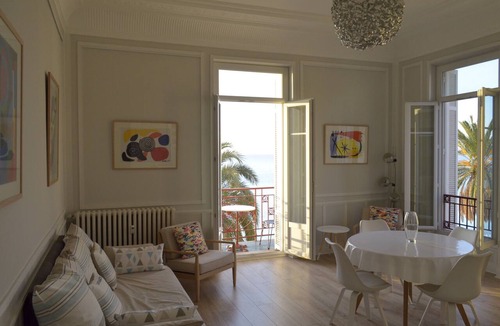 Old Town Apartment | Blue Riviera: a splendid beachfront 1-bedroom apt w/stunning view