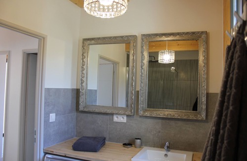 Soyans Cottage | Bois de Garance, comfortable eco-friendly gîte with private pool