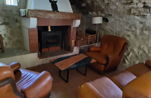 Barret-de-Lioure House | Bories Provençal, ideal for connecting with nature.