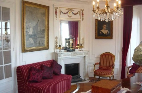 Quartier de la Salpetriere Apartment | Bourgeois apartment