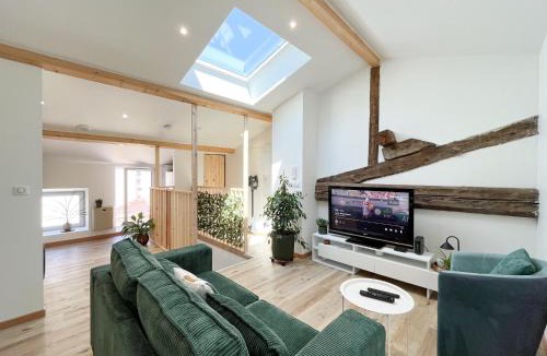 Saint-Vallier Apartment | Bright 4-room apartment - Clim, Fiber, ViaRhôna