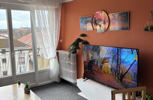 Vittel Apartment | Bright 75m2 3-bedroom Apartment with a largebalcony - fully equipped