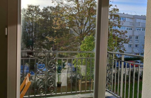L'Hay-les-Roses Apartment | Bright apartment near Paris, terrace, parking
