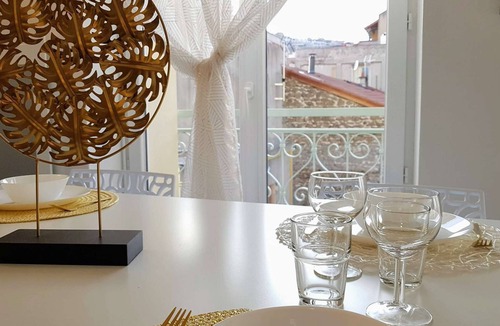 Le Puy-en-Velay Apartment | ★ Bright ★ Quiet ★ City centre ★ Easy Parking ★ WIFI ★