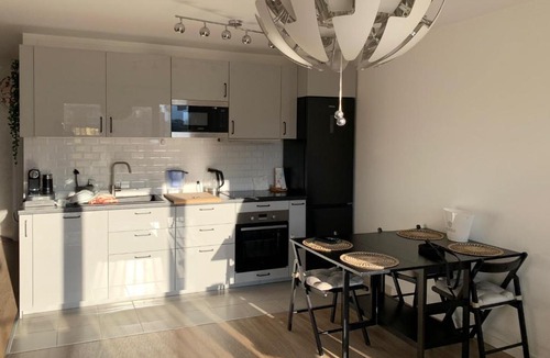 Bagneux Apartment | Bright Spacious Apartment near Paris Metro 4