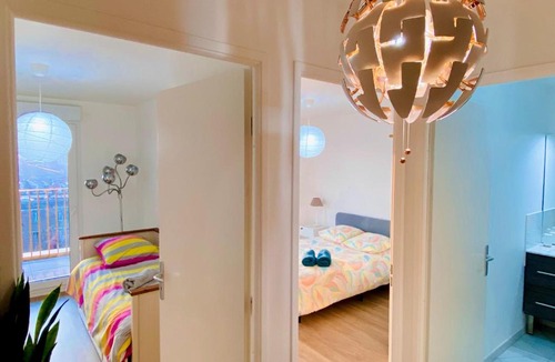 Bagneux Apartment | Bright Spacious Apartment near Paris Metro 4