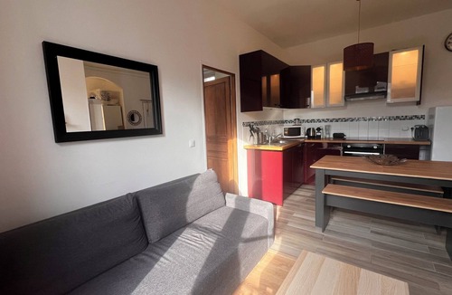 Vignerons Apartment | bright three-room apartment next to Paris