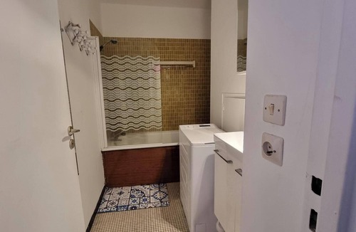 Triangle de Choisy Apartment | Bright, unoverlooked apartment