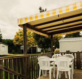 Chateauneuf-de-Galaure Other | Bungalow Individuel - Camping de la Galaure