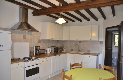 Saint-Martin-du-Puy Cottage | Burgundy traditional cottage with a vast flower garden to enjoy nature & calm