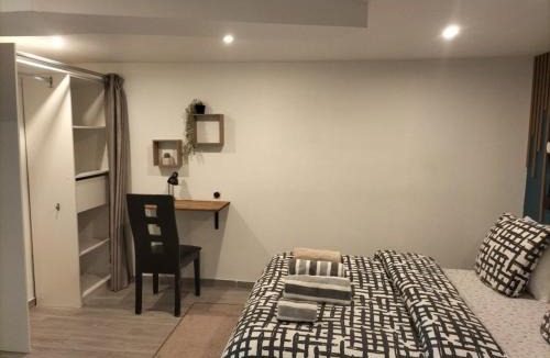 Antony Apartment | Business Studio 10 minutes de Paris et Orly