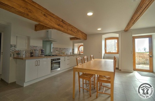 Villecheneve House | Côté Cour - Villecheneve