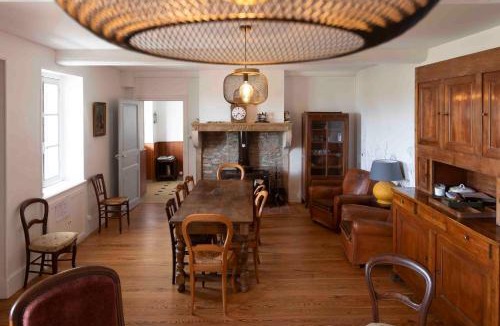Berze-la-Ville House | Cabana & La Galerie Mâconnaise