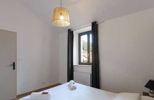 Jalogny Apartment | Cabana & Le Gîte de Jalogny - Proche Cluny