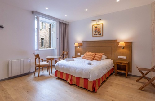 Tournus Apartment | Cabana & Le Grand Joyau Tournusien