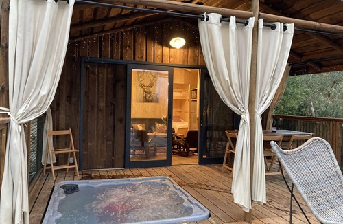 Villarzel-du-Razes Ski Chalet | Cabane Insolite et Nature Avec Jacuzzi et Piscine Prés Carcassonne Occitanie